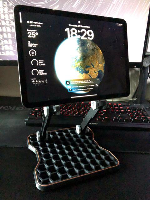 More stable tablet stand 3D model thumbnail