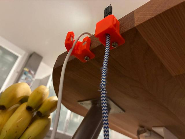 Magnetic Cable Clip | Print in Place 3D model thumbnail