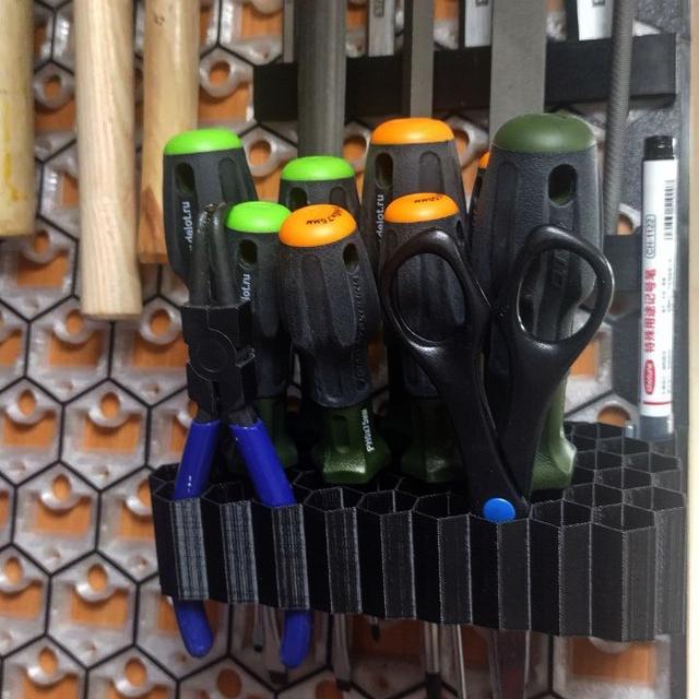 GOEWS Honeycomb Organizer 3D model thumbnail