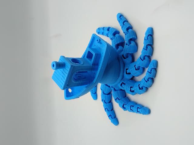 Spinning Octo-Benchy 3D model thumbnail