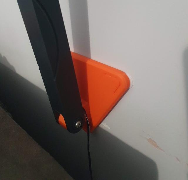 Desk Stranding wall mount 3D model thumbnail