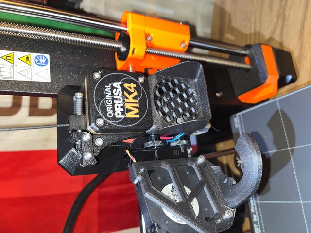 MK4 Hotend Fan Shield v3 with Honeycomb Fan Guard 3D model thumbnail