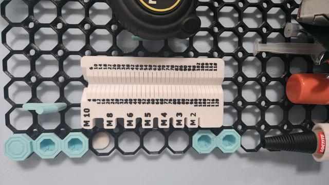 Screw Measuring Tool with Multiboard Mount 3D model thumbnail