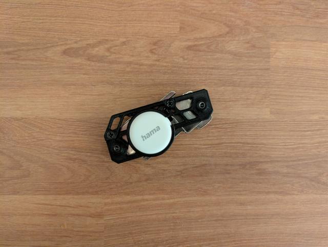 Hama Key Finder | Minimalist Geometric Key Holder 3D model thumbnail