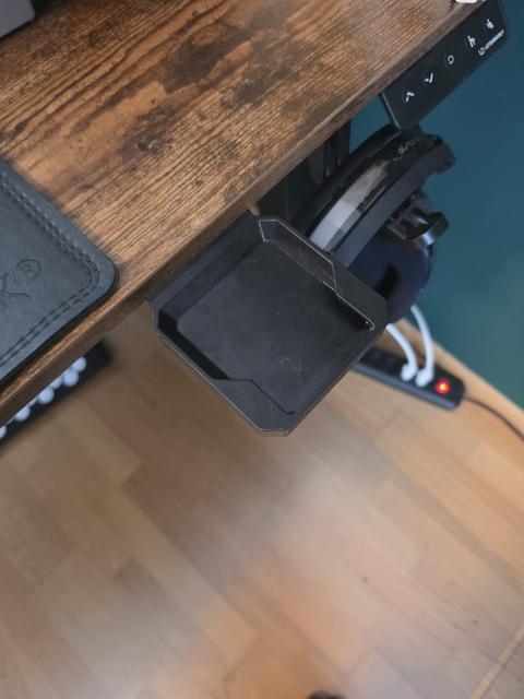 Packout Bottle Deskmount Remix 3D model thumbnail
