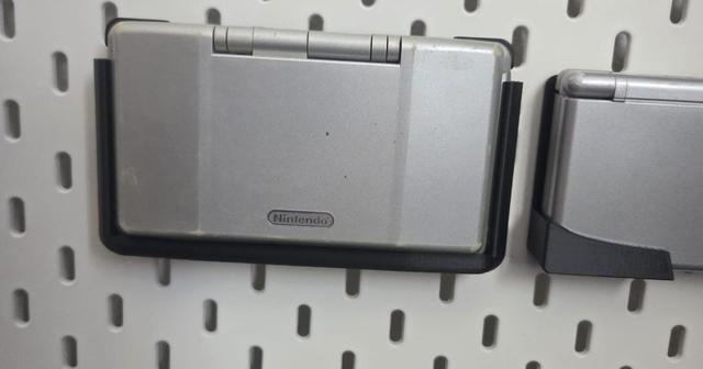 Nintendo DS (Phat DS) Skadis Mount 3D model thumbnail