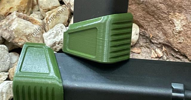 Glock 9 x 19 +3 OEM Magazine Extensions 3D model thumbnail
