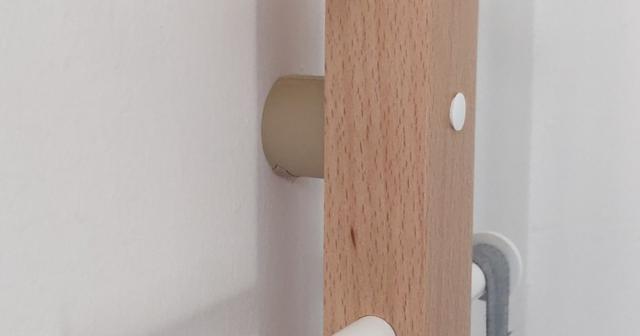 Ikea Ploga wall hanger 3D model thumbnail