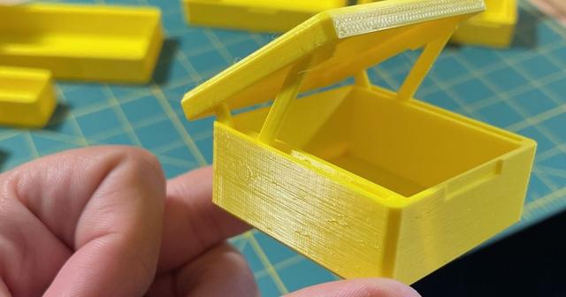 Parametric Linkage Lid Box (Print in Place) 3D model thumbnail