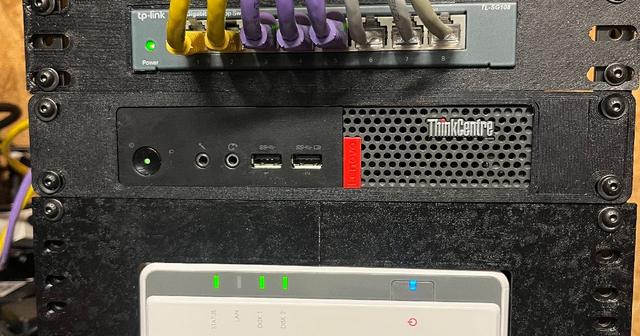10" Server Rack 3U Shelf and Plate for Synology DS215j NAS 3D model thumbnail