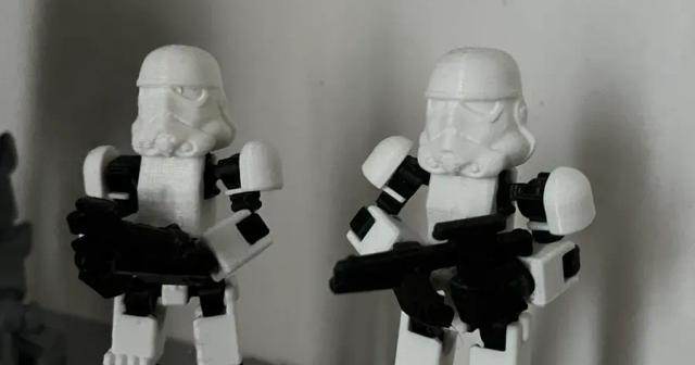 mini 13 stormtrooper on a kit card 3D model thumbnail