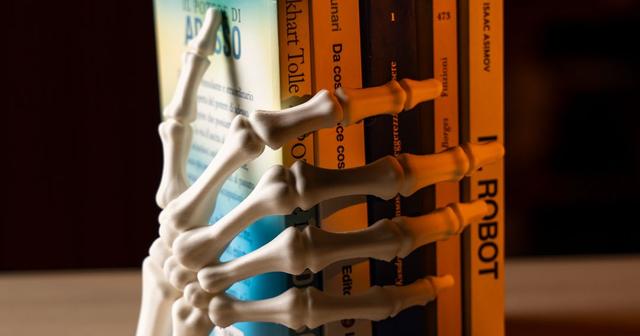 Skeleton Hand Bookstop 3D model thumbnail